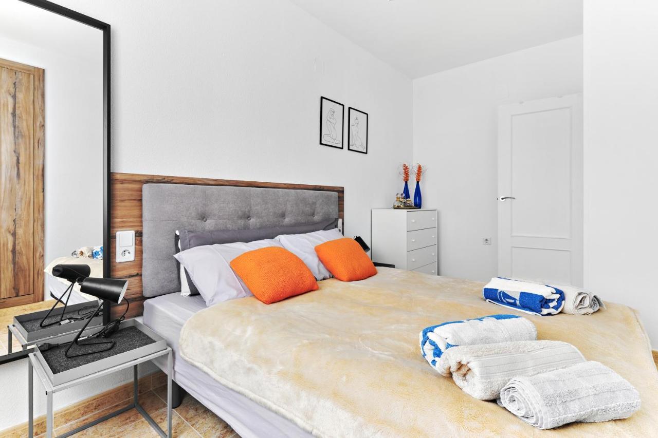 Cozy Apartment Near Playa Del Cura In Torrevieja Esterno foto