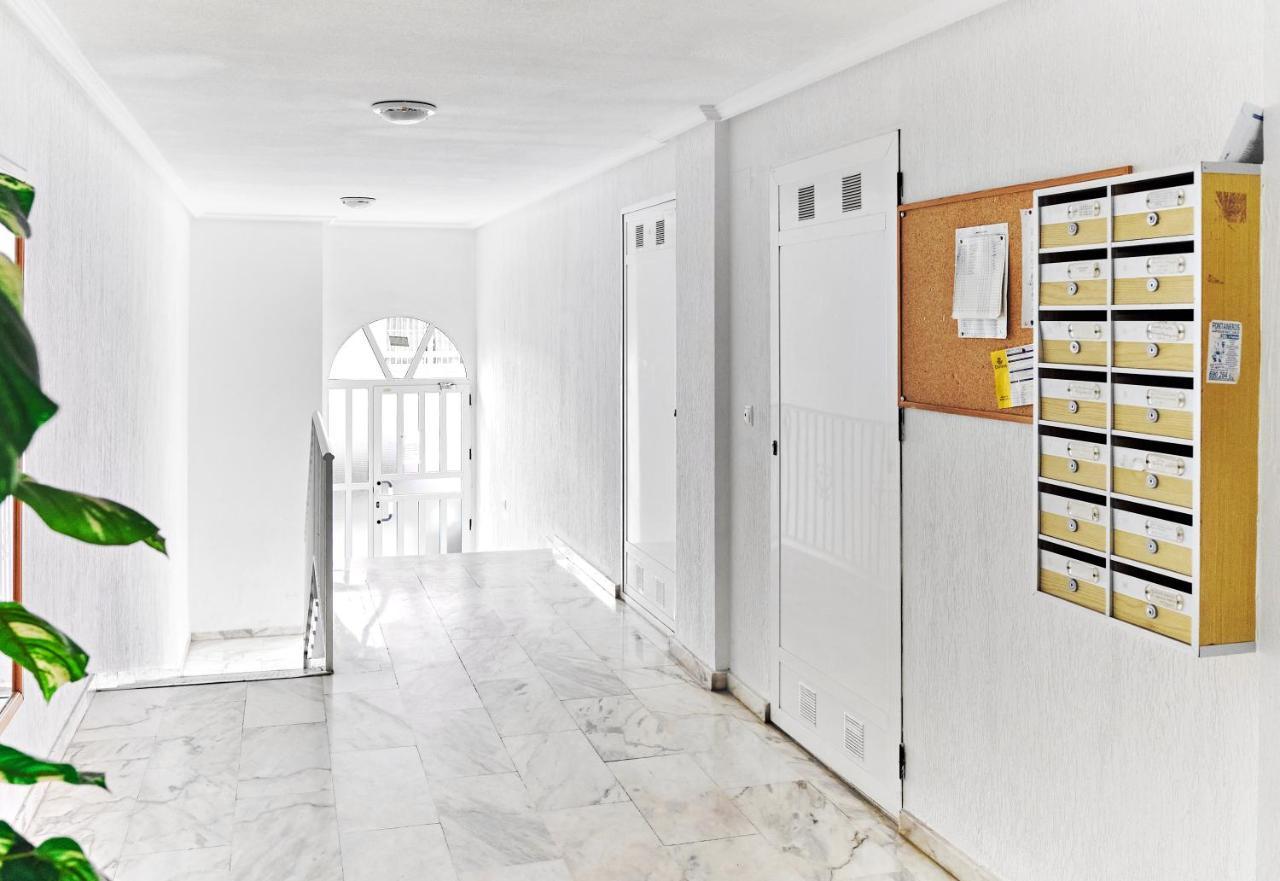 Cozy Apartment Near Playa Del Cura In Torrevieja Esterno foto