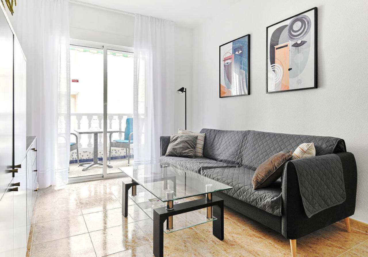 Cozy Apartment Near Playa Del Cura In Torrevieja Esterno foto