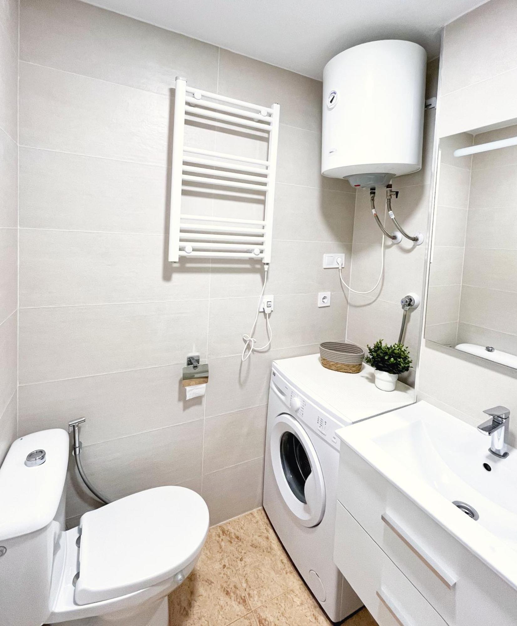 Cozy Apartment Near Playa Del Cura In Torrevieja Esterno foto